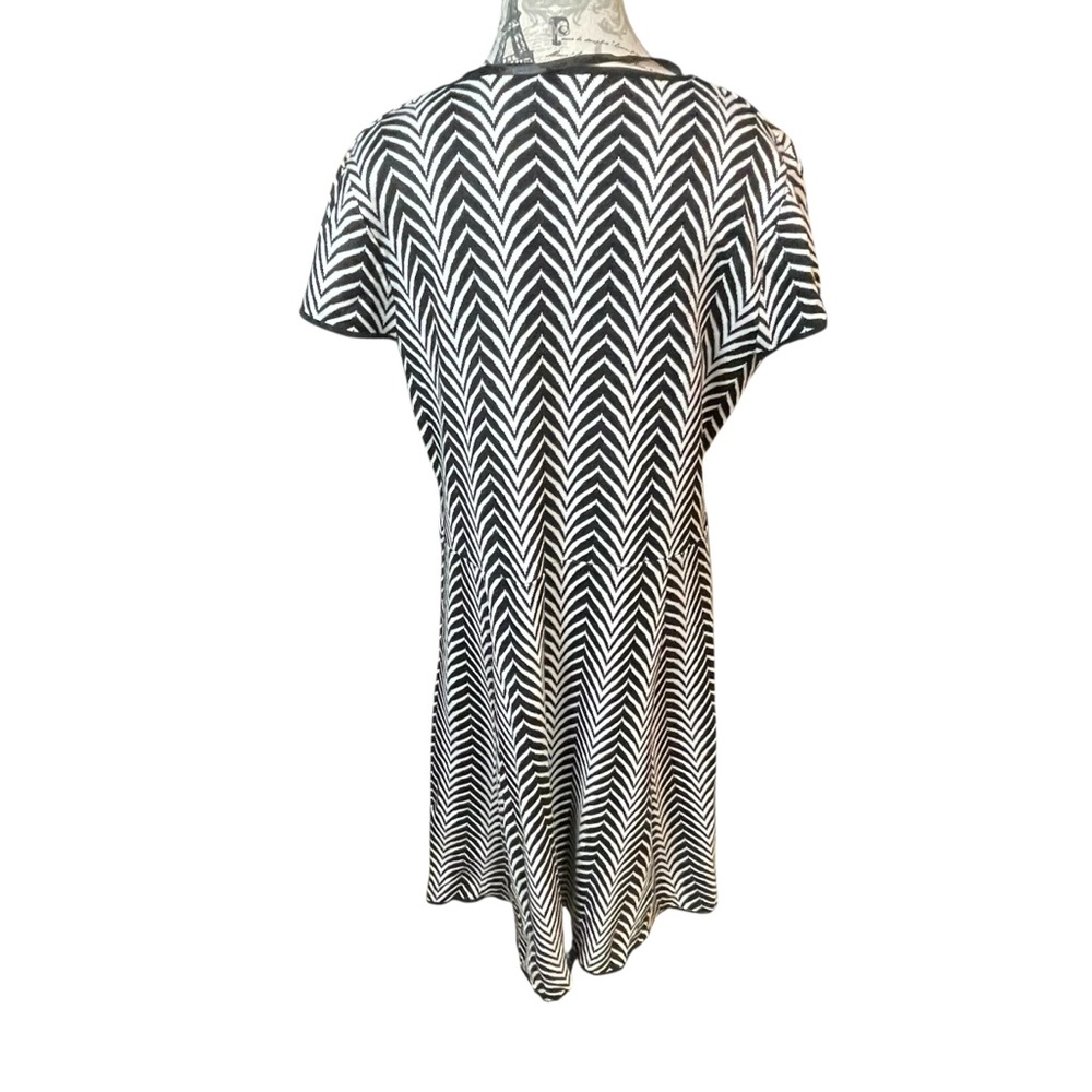 London Times Black and White Sweater Dress - Picture 3 of 7